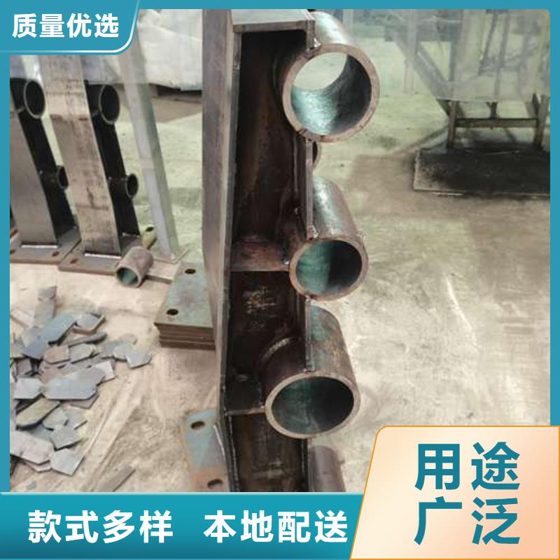 【不銹鋼復(fù)合管護(hù)欄橋梁護(hù)欄實(shí)力才是硬道理】