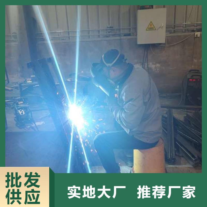 不銹鋼復(fù)合管護(hù)欄 橋梁護(hù)欄高性價比
