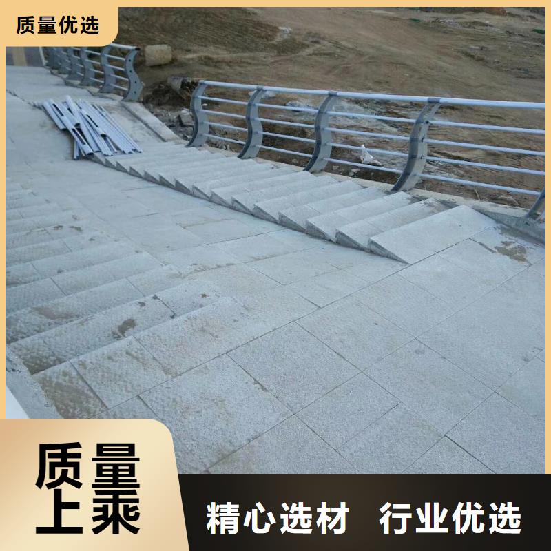 不銹鋼復合管護欄-鍍鋅管景觀護欄價格地道