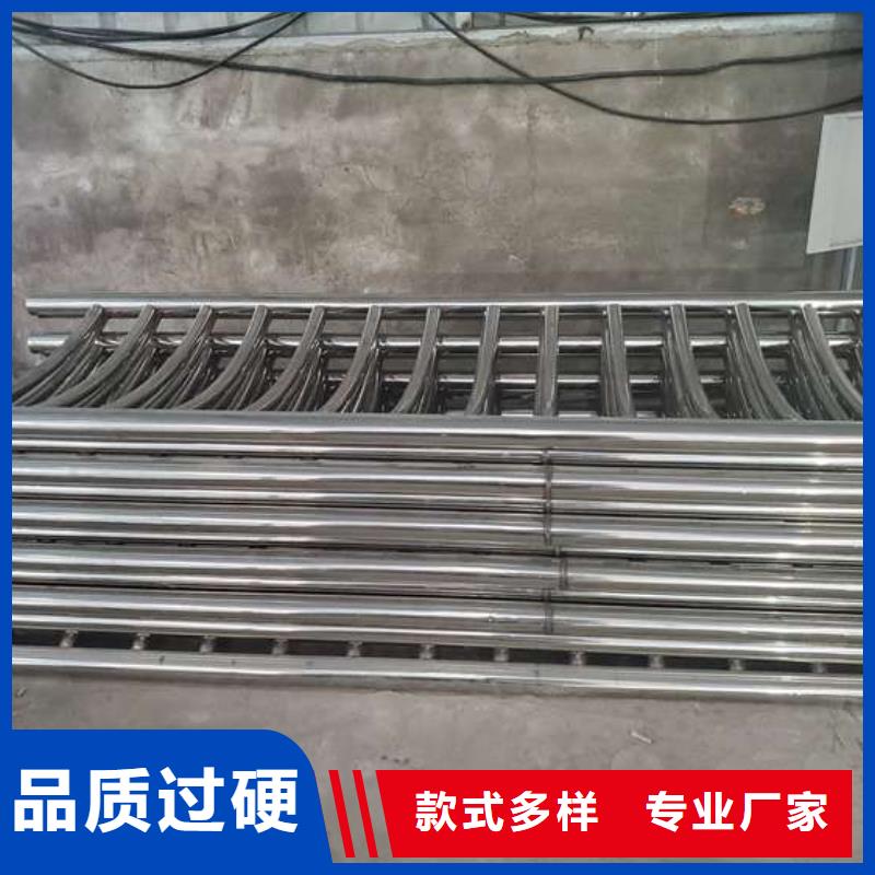 防撞护栏旋转护栏工厂批发