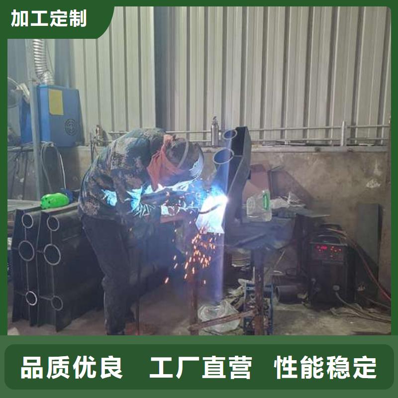 防撞護(hù)欄不銹鋼復(fù)合管護(hù)欄細(xì)節(jié)之處更加用心
