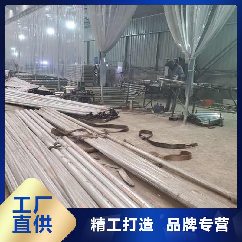  防撞護(hù)欄廠家型號(hào)齊全
