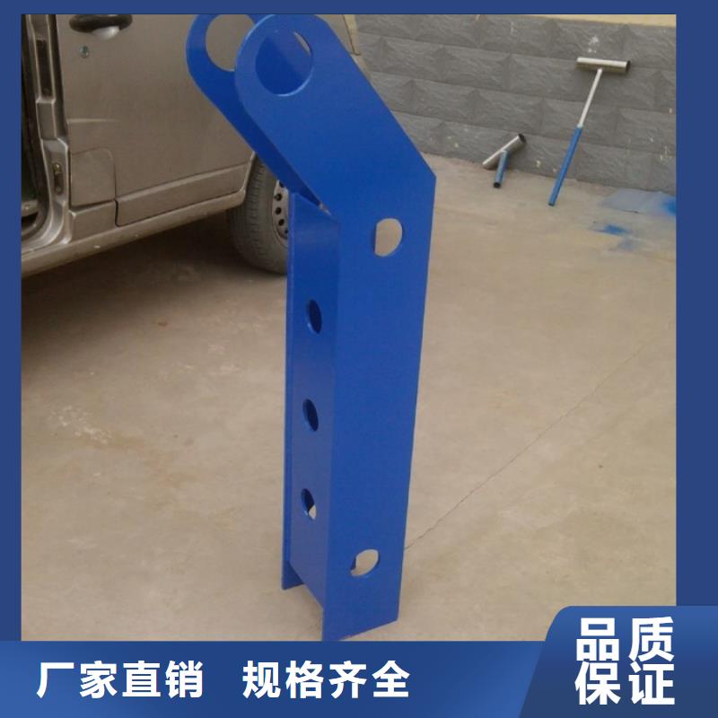 河道防撞欄桿設(shè)備精良