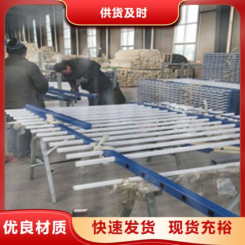 道路護欄燈箱護欄滿足多種行業(yè)需求
