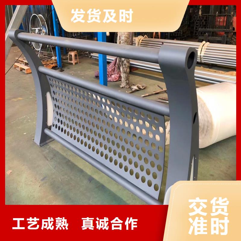 橋梁護(hù)欄【熱鍍鋅立柱】產(chǎn)品實(shí)拍