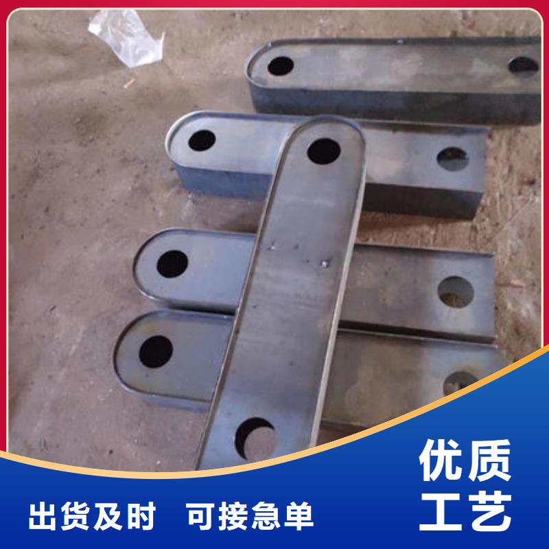 護(hù)欄-不銹鋼復(fù)合管護(hù)欄欄桿產(chǎn)地直供