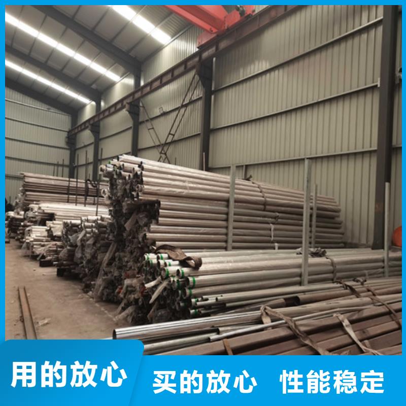 護(hù)欄燈光防撞護(hù)欄細(xì)節(jié)嚴(yán)格凸顯品質(zhì)