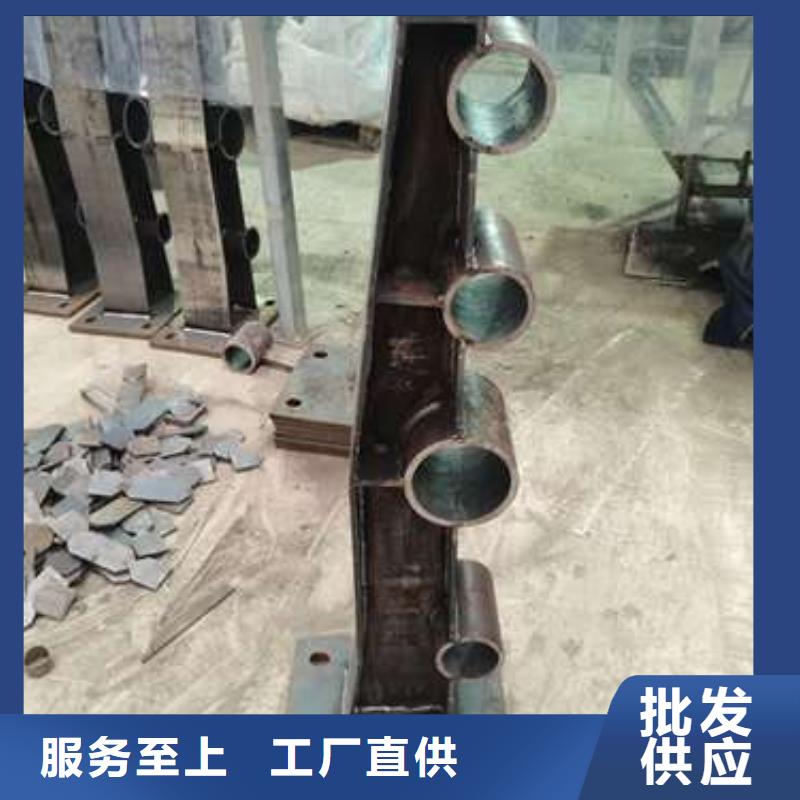 不銹鋼復(fù)合管橋梁護(hù)欄量大優(yōu)先