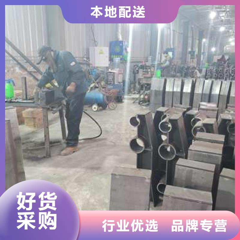 護(hù)欄鍍鋅波形護(hù)欄匠心制造