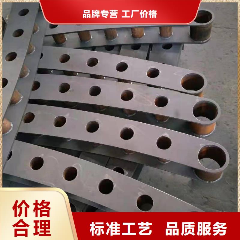 護(hù)欄-不銹鋼復(fù)合管護(hù)欄欄桿產(chǎn)地直供