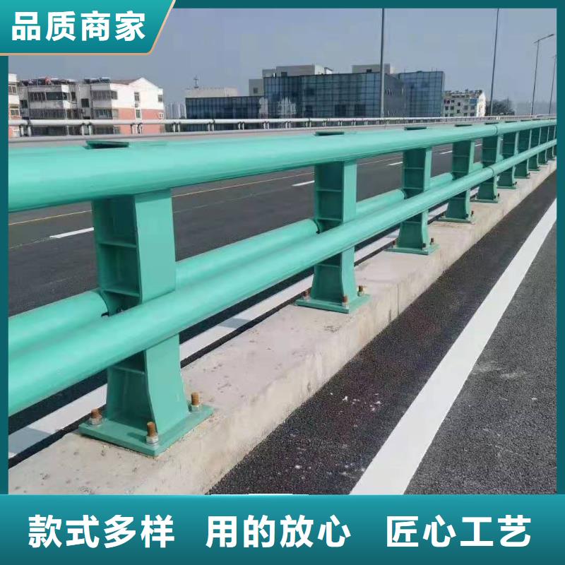 購買不銹鋼復合管隔離護欄認準鑫潤通不銹鋼制品有限公司