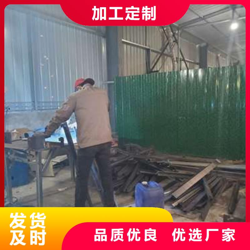防撞護(hù)欄【高速開口欄網(wǎng)】符合行業(yè)標(biāo)準(zhǔn)