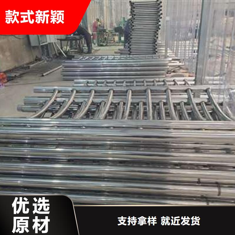 防撞护栏,扶手木钢丝绳护栏讲信誉保质量