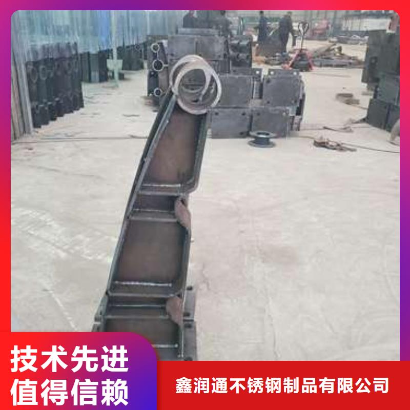防撞護(hù)欄燈光護(hù)欄滿足客戶所需