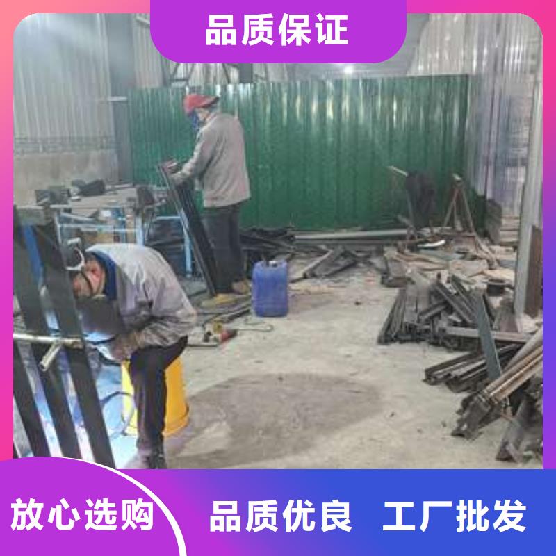 防撞護欄-不銹鋼復合管護欄欄桿售后服務完善