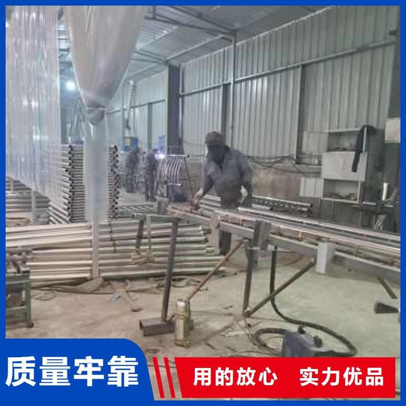 防撞護(hù)欄 道路隔離欄批發(fā)供應(yīng)