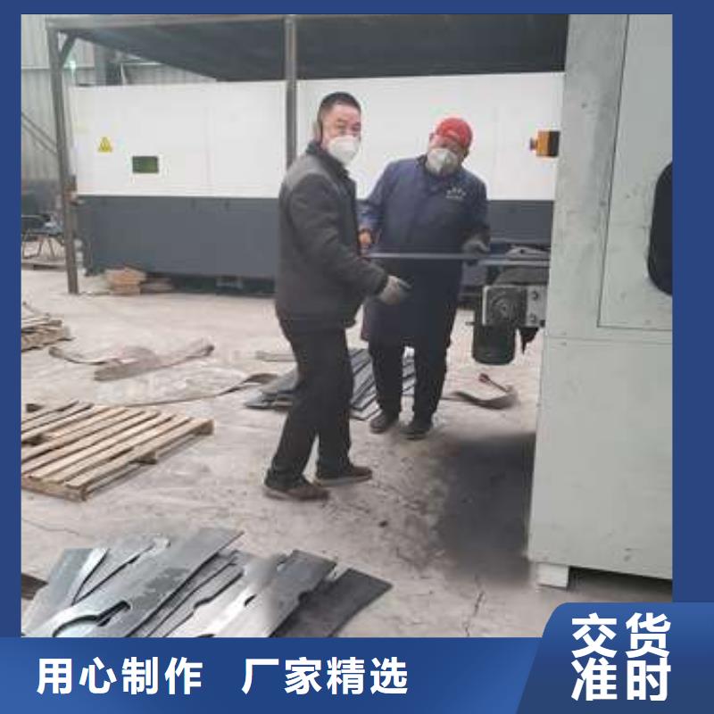 防撞护栏桥梁栏杆价格实惠工厂直供