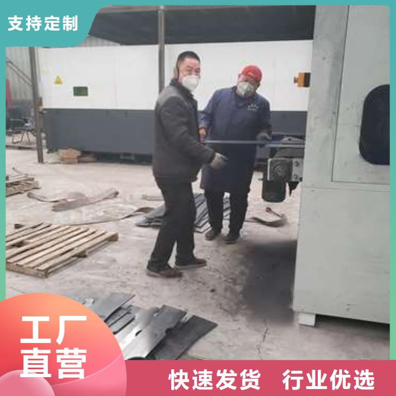防撞护栏铝合金护栏严格把控每一处细节