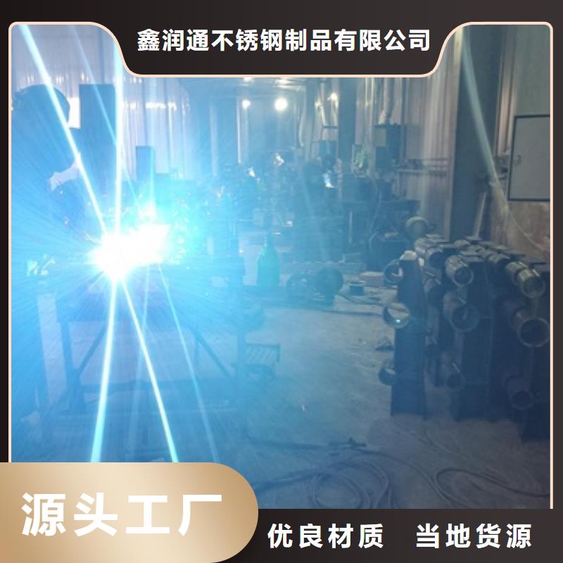 防撞護(hù)欄,【燈光防撞護(hù)欄】經(jīng)驗(yàn)豐富質(zhì)量放心