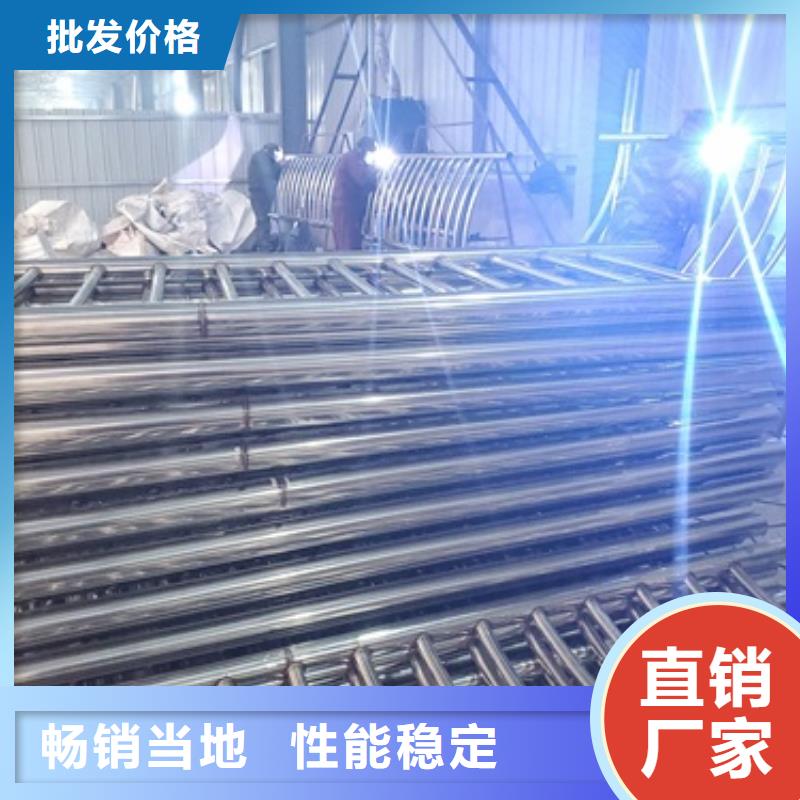 防撞護(hù)欄【扶手木鋼絲繩護(hù)欄】多種規(guī)格供您選擇