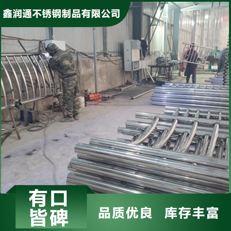 道路防撞護(hù)欄直接生產(chǎn)廠家