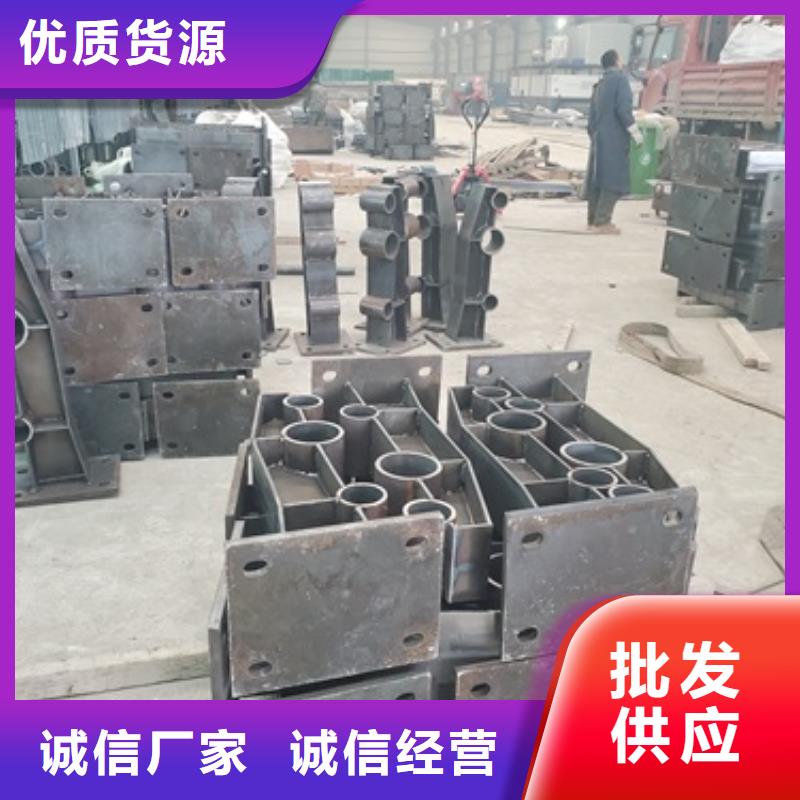 防撞護(hù)欄國道抗沖擊圍欄廠家供應(yīng)