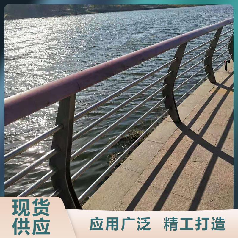 防撞護欄市政道路防護欄廠家經(jīng)驗豐富