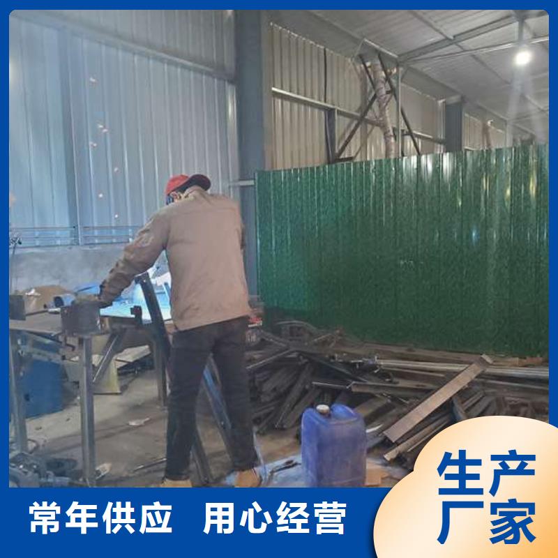 防撞護欄,扶手木鋼絲繩護欄講信譽保質量