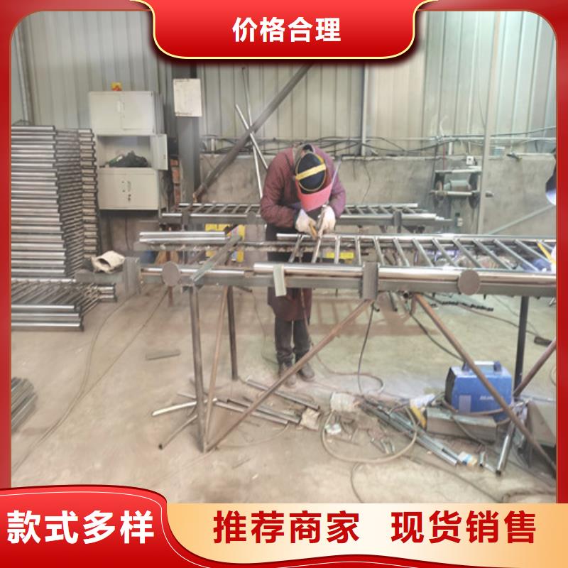 護(hù)欄_橋梁人行道護(hù)欄欄桿精心打造