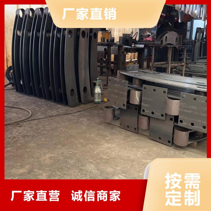 防撞護(hù)欄、防撞護(hù)欄生產(chǎn)廠家_大量現(xiàn)貨