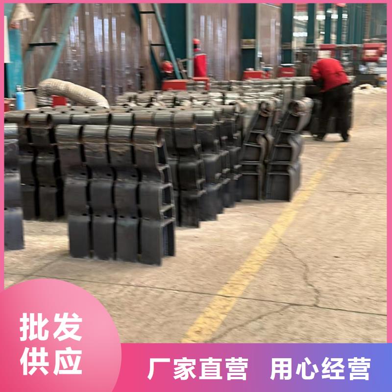 不銹鋼復合管護欄,防撞立柱追求細節(jié)品質(zhì)