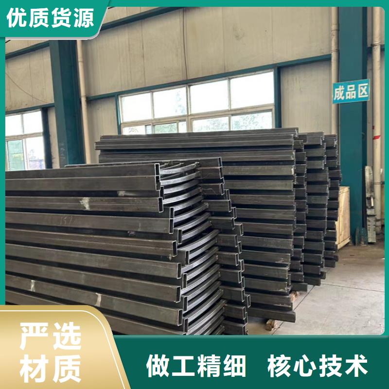 不銹鋼復(fù)合管護(hù)欄【橋梁護(hù)欄廠】符合行業(yè)標(biāo)準(zhǔn)