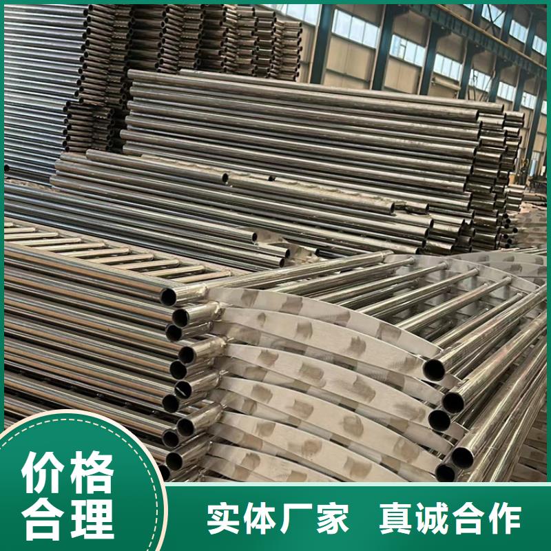 【橋梁護(hù)欄廠家防撞立柱好品質(zhì)經(jīng)得住考驗(yàn)】