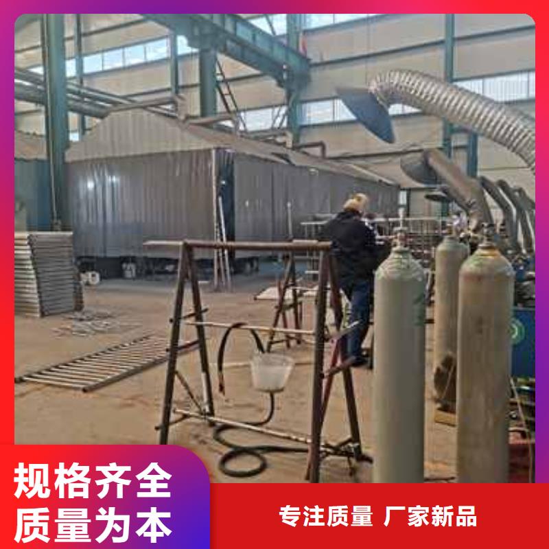橋梁護(hù)欄廠家_【人車分流欄】源頭廠家經(jīng)驗(yàn)豐富