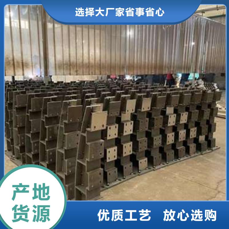 信譽好的橋面防撞護欄廠家_質(zhì)量保證