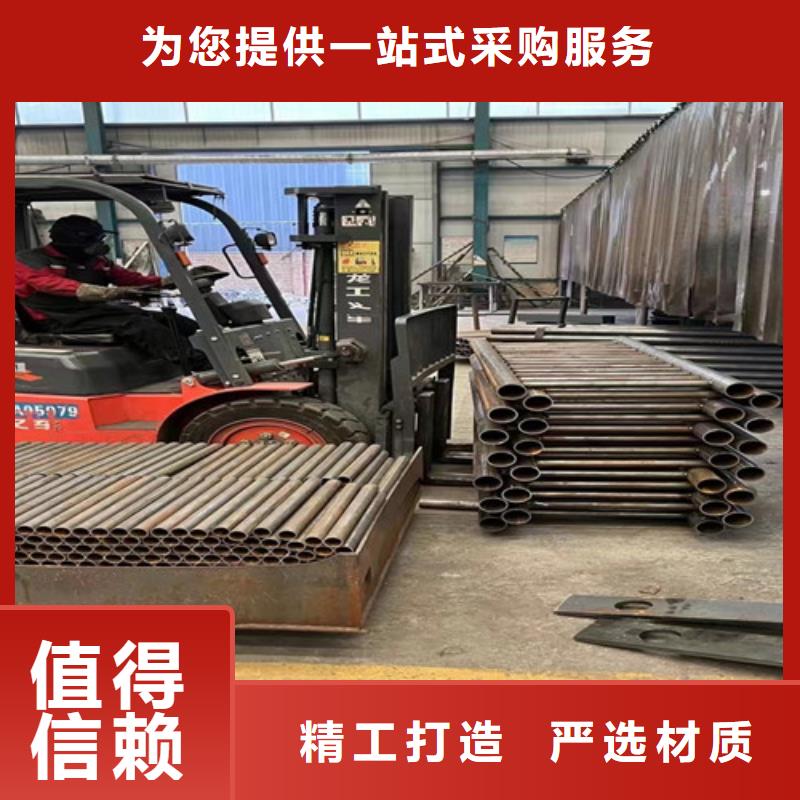 護(hù)欄LED防護(hù)欄桿匠心打造