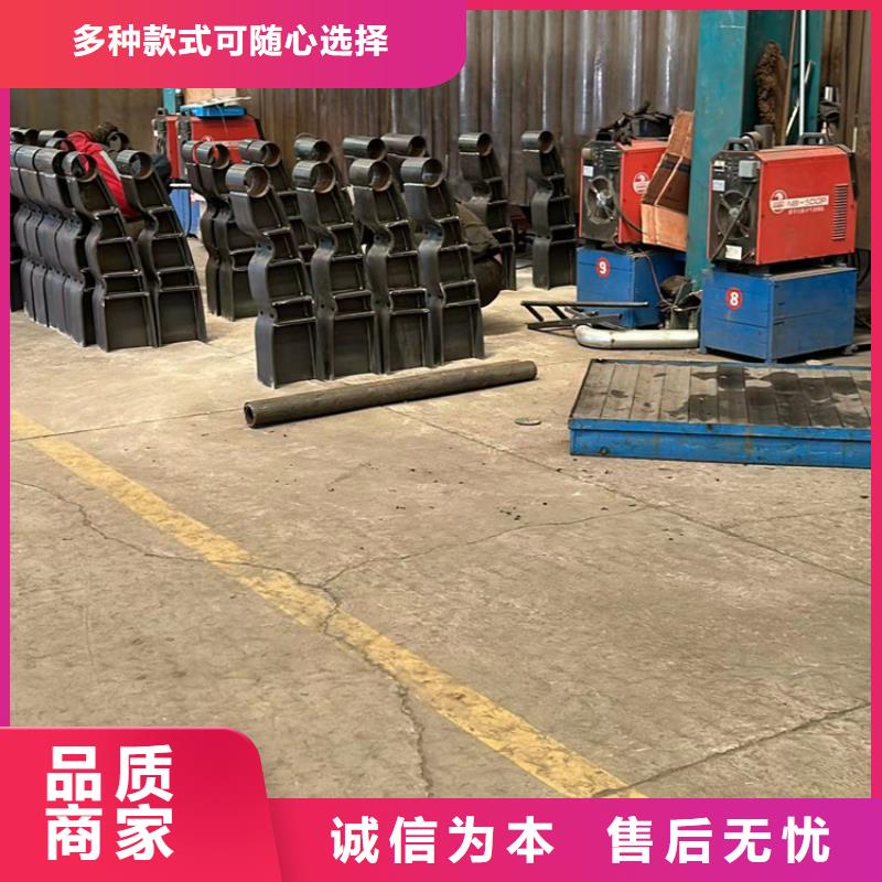 Q235B防撞護欄-Q235B防撞護欄貨源充足