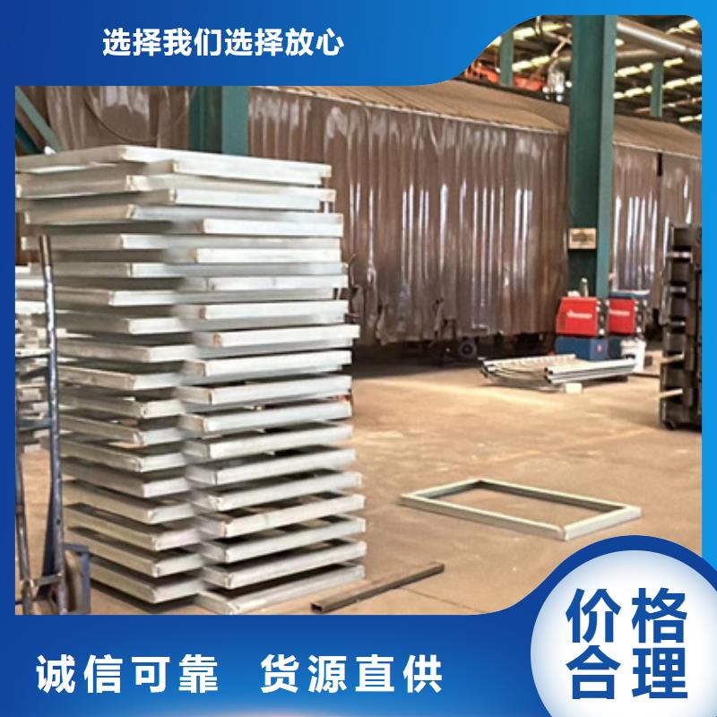 價(jià)格低的燈光防撞護(hù)欄品牌廠家