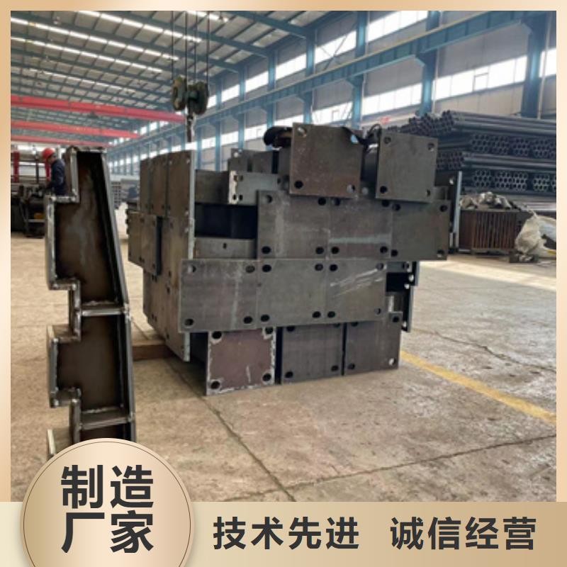 燈光防撞護(hù)欄質(zhì)量與價(jià)格同在