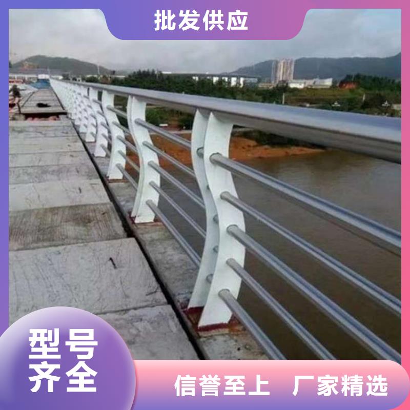 【護(hù)欄鍍鋅波形護(hù)欄價格公道合理】