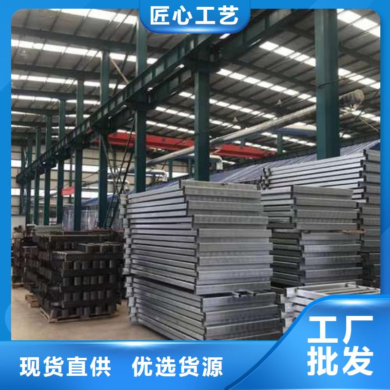 護(hù)欄防撞護(hù)欄廠品質(zhì)服務(wù)誠信為本