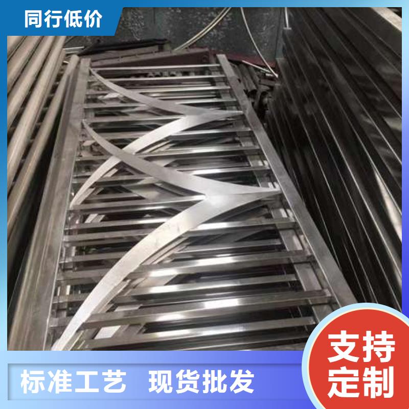 護(hù)欄防撞護(hù)欄廠工廠價格