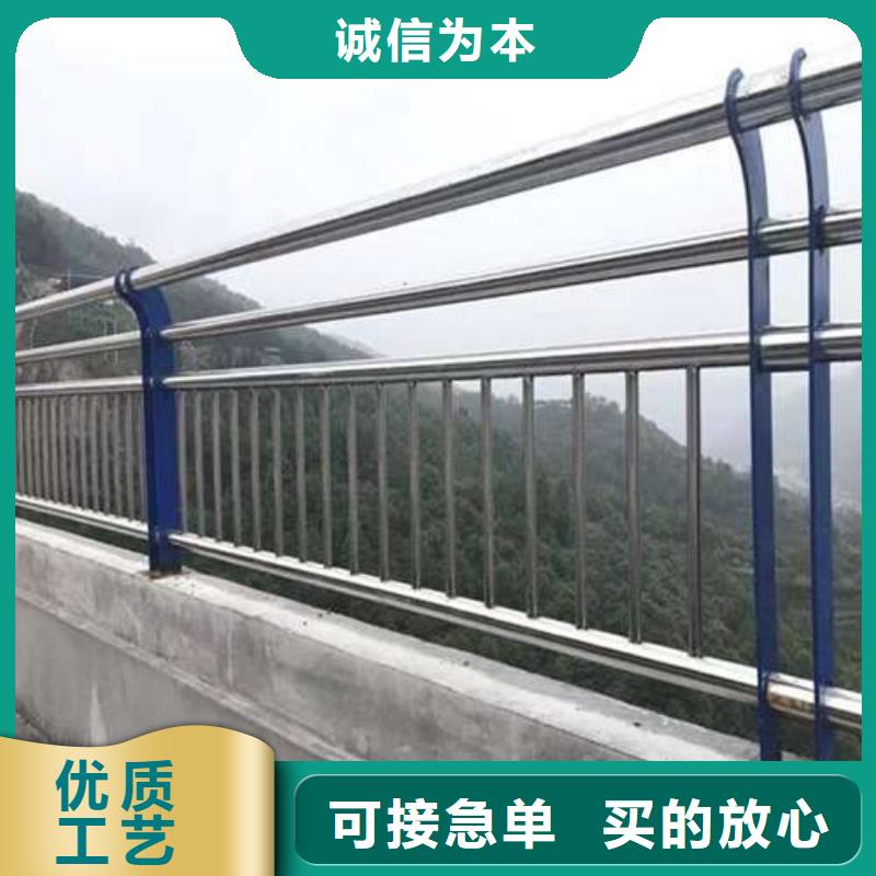 護欄人車分流欄專注產(chǎn)品質(zhì)量與服務