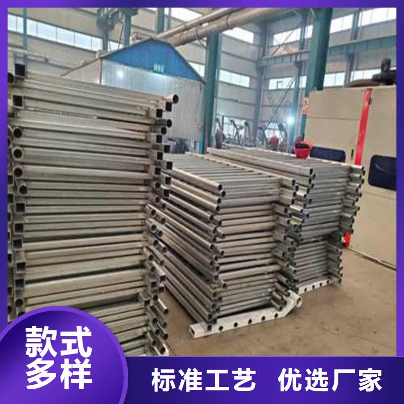 護(hù)欄1防撞護(hù)欄立柱實(shí)力見(jiàn)證