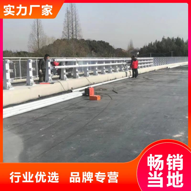 買公路防撞護(hù)欄必看-服務(wù)優(yōu)