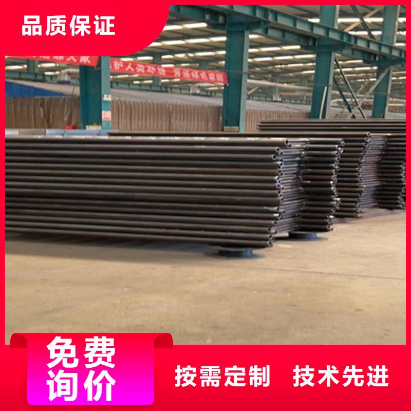 選擇正規(guī)隔離橋梁護(hù)欄防撞廠家