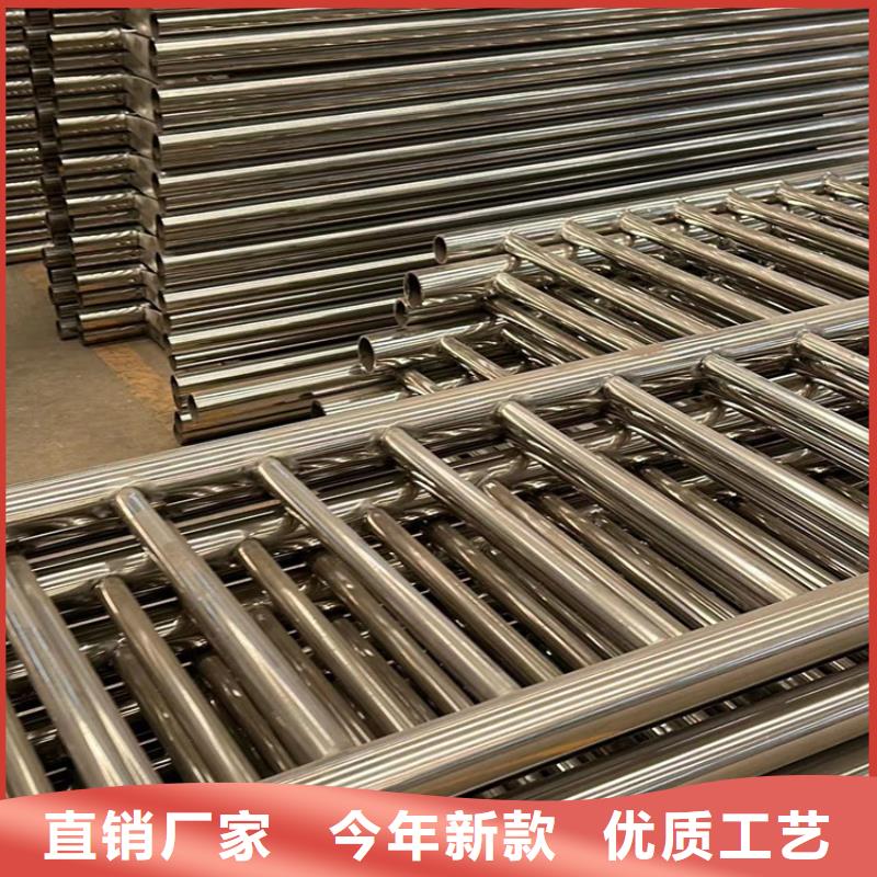  防撞護(hù)欄研發(fā)生產(chǎn)銷售