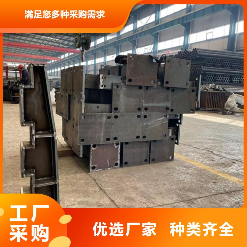 防撞護(hù)欄_不銹鋼復(fù)合管護(hù)欄真實(shí)拍攝品質(zhì)可靠