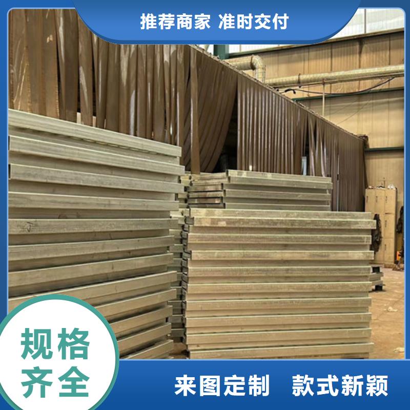 道路護(hù)欄 市政道路防護(hù)欄規(guī)格齊全