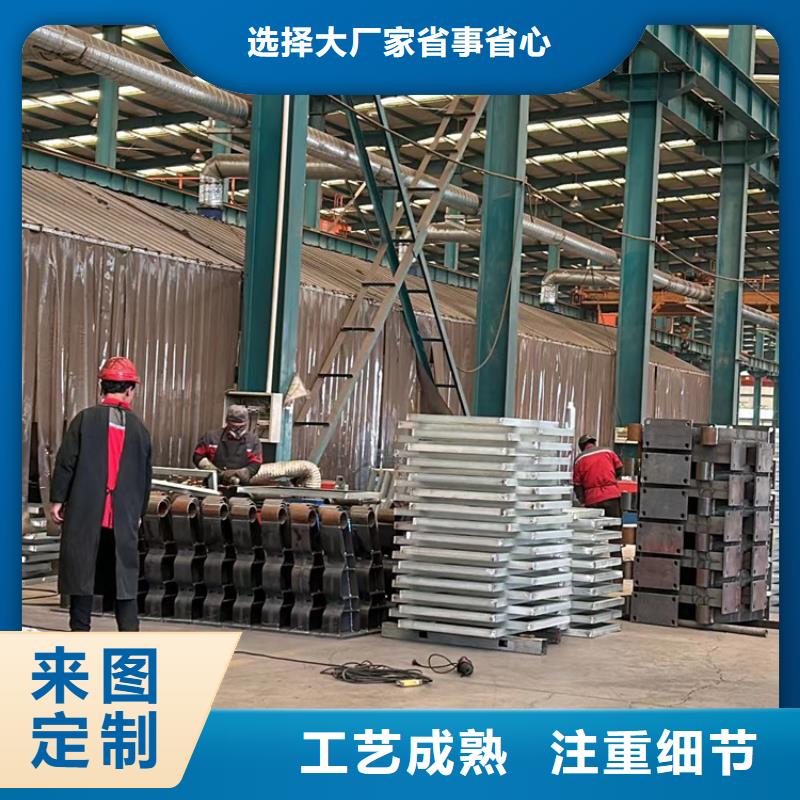 道路護(hù)欄,燈光護(hù)欄廠家定制